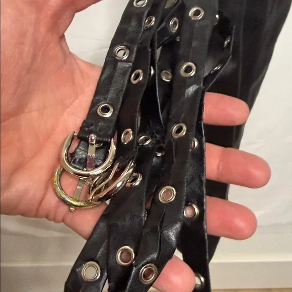 Wilson’s leather black 100% leather pants with straps on calf of leg moto sz 28 - Picture 4 of 8